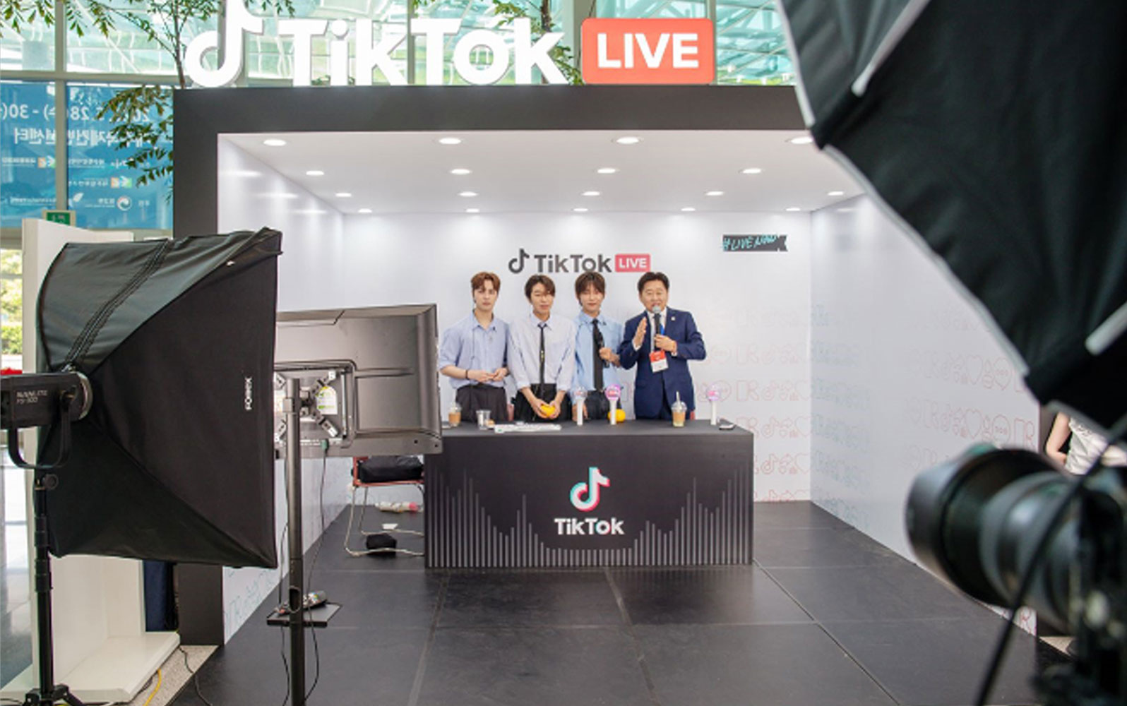 BNB PLAY 라이브 퍼포먼스